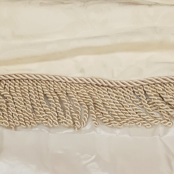 Holiday Christmas Tree Skirt with Fringe - Picture 5 of 6